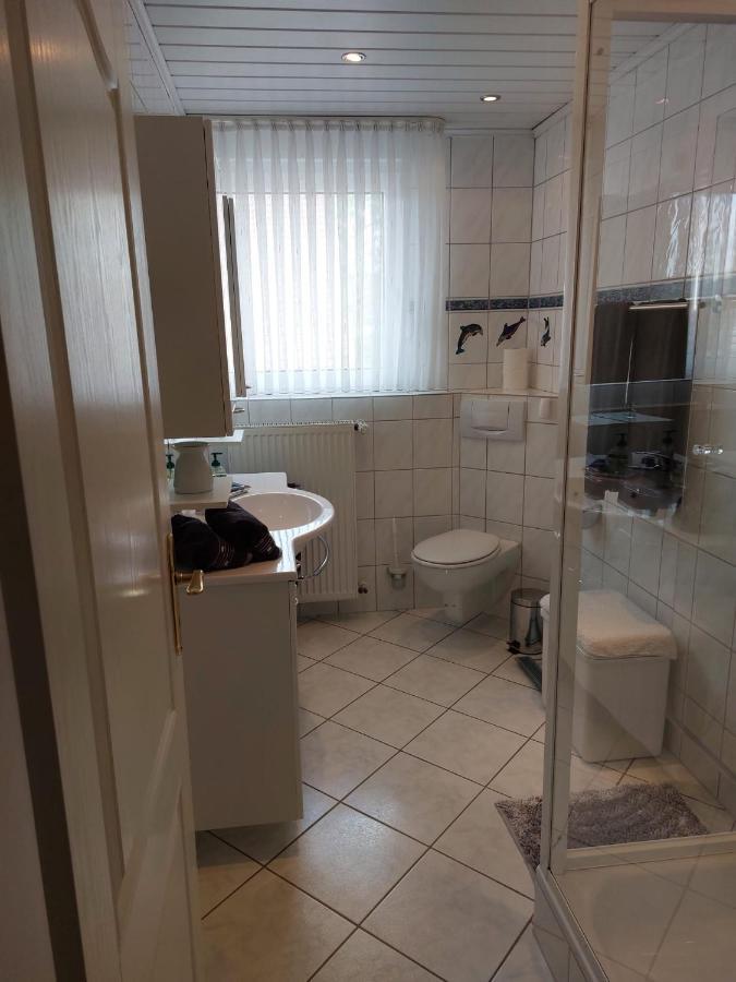 Ferienwohnung Leni Erstes Og Inkl Balkon Gartenblick Kostenfreier Parkplatz Stadtnah Aber Ruhig Gelegen Мепен Екстериор снимка